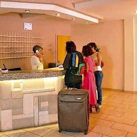 Otel Carina