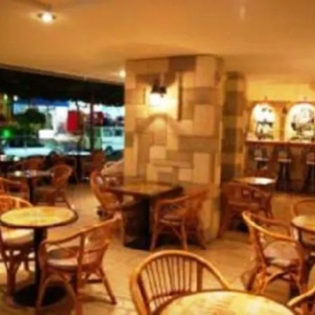 Carina 2* Rhodes City