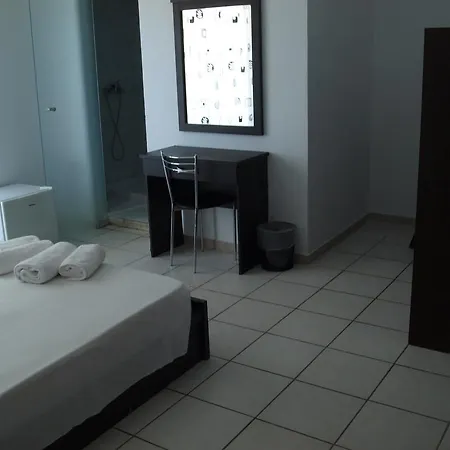 Carina 호텔 Rhodes City