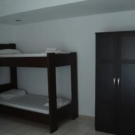 Carina Hotel 2*